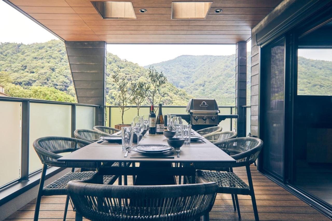 Вилла ルクス箱根湯本 Lux Hakone Yumoto Экстерьер фото