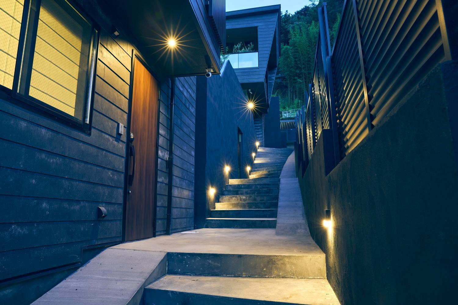 Вилла ルクス箱根湯本 Lux Hakone Yumoto Экстерьер фото